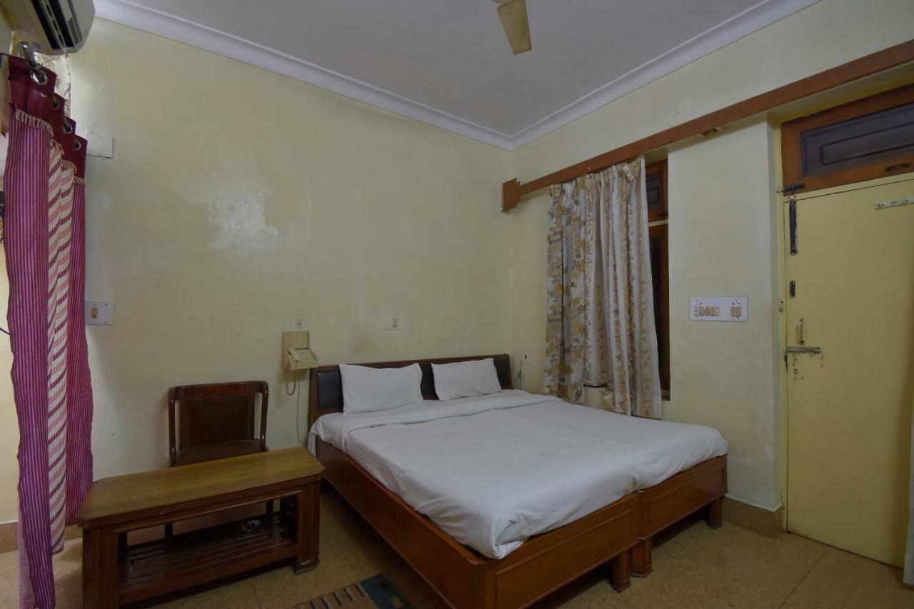 Spot On 47388 Dutta Guest House Баратпур Екстериор снимка